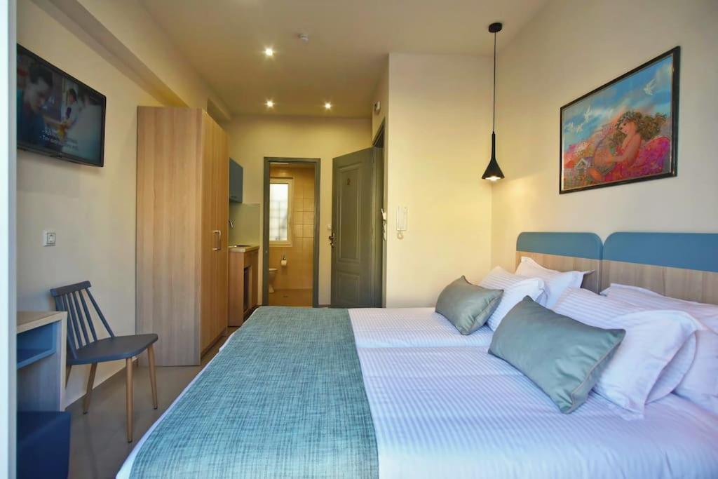 City Pearl Dntwn Apts Ираклион Экстерьер фото